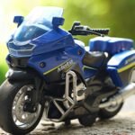 1:14 Friction Powered Police Toy Motorbike for Kids - Image 7